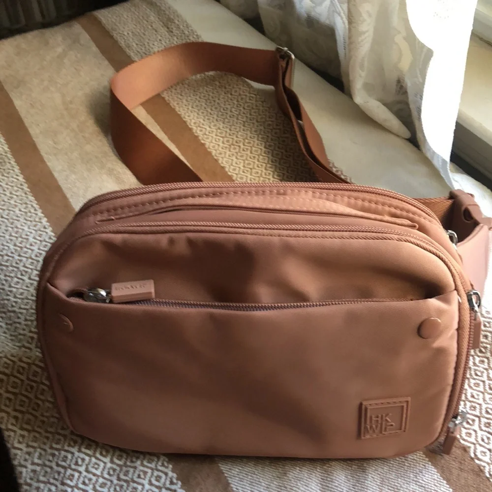 IHKWIP Convertible Be Bold Belt Bag Crossbody - Picture 10 of 10